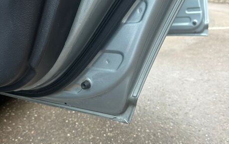 Toyota Avensis III рестайлинг, 2007 год, 1 000 000 рублей, 11 фотография