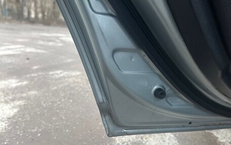 Toyota Avensis III рестайлинг, 2007 год, 1 000 000 рублей, 13 фотография