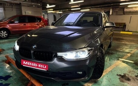 BMW 3 серия, 2018 год, 2 000 000 рублей, 6 фотография