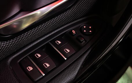 BMW 3 серия, 2018 год, 2 000 000 рублей, 17 фотография