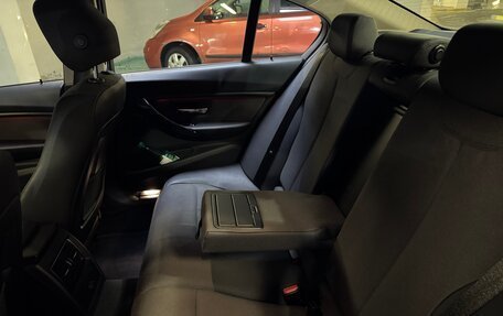 BMW 3 серия, 2018 год, 2 000 000 рублей, 20 фотография