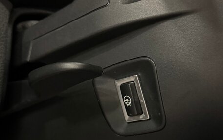 BMW 3 серия, 2018 год, 2 000 000 рублей, 18 фотография