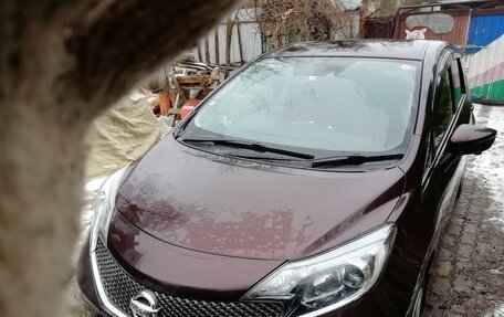 Nissan Note II рестайлинг, 2015 год, 800 000 рублей, 2 фотография