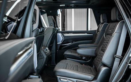 Cadillac Escalade V, 2025 год, 20 403 136 рублей, 15 фотография