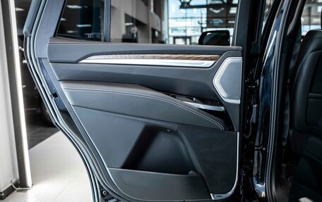 Cadillac Escalade V, 2025 год, 20 403 136 рублей, 13 фотография