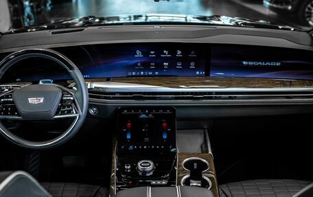 Cadillac Escalade V, 2025 год, 20 403 136 рублей, 26 фотография