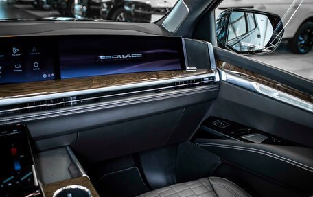 Cadillac Escalade V, 2025 год, 20 403 136 рублей, 27 фотография