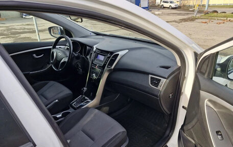 Hyundai i30 II рестайлинг, 2014 год, 899 000 рублей, 10 фотография