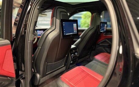 Porsche Cayenne III, 2024 год, 17 790 000 рублей, 8 фотография