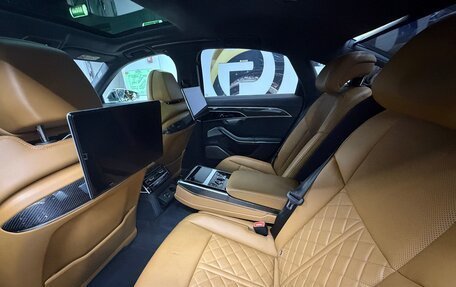 Audi S8, 2021 год, 15 900 000 рублей, 13 фотография