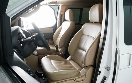 Hyundai H-1 II рестайлинг, 2021 год, 3 197 000 рублей, 11 фотография