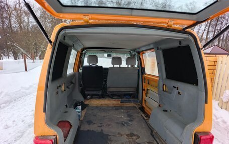 Volkswagen Transporter T4, 2001 год, 700 000 рублей, 12 фотография