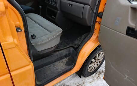 Volkswagen Transporter T4, 2001 год, 700 000 рублей, 18 фотография