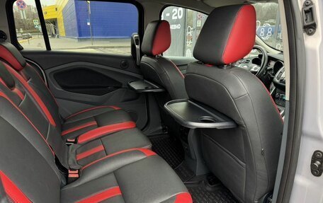 Ford C-MAX II, 2011 год, 1 239 000 рублей, 13 фотография