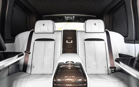 Rolls-Royce Cullinan, 2026 год, 42 900 000 рублей, 21 фотография