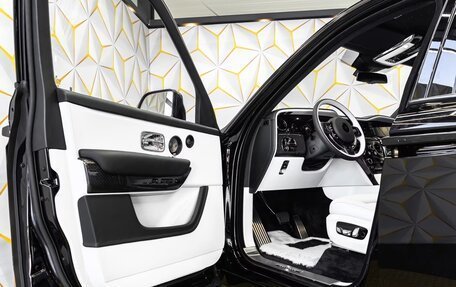 Rolls-Royce Cullinan, 2026 год, 42 900 000 рублей, 20 фотография