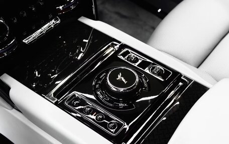 Rolls-Royce Cullinan, 2026 год, 42 900 000 рублей, 26 фотография