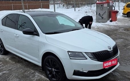 Skoda Octavia, 2017 год, 1 900 000 рублей, 11 фотография