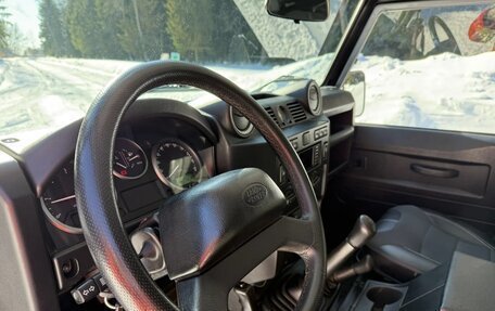 Land Rover Defender I, 2013 год, 4 200 000 рублей, 9 фотография