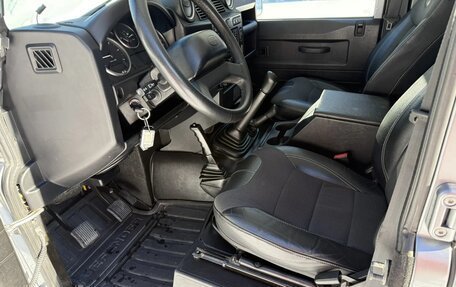 Land Rover Defender I, 2013 год, 4 200 000 рублей, 11 фотография