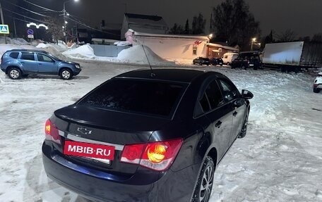 Chevrolet Cruze II, 2011 год, 650 000 рублей, 3 фотография