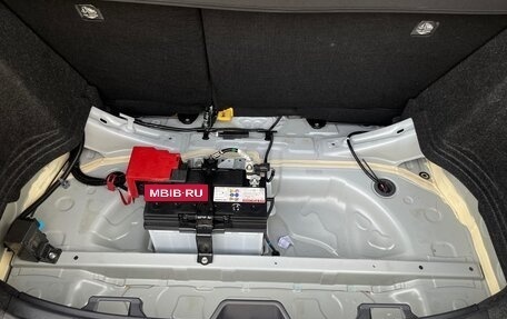 Toyota Yaris, 2021 год, 4 500 000 рублей, 13 фотография