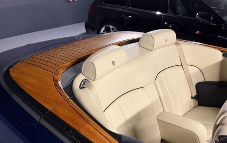 Rolls-Royce Phantom VII рестайлинг, 2014 год, 45 000 000 рублей, 13 фотография