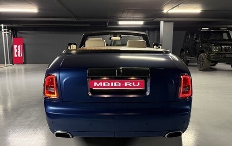 Rolls-Royce Phantom VII рестайлинг, 2014 год, 45 000 000 рублей, 7 фотография