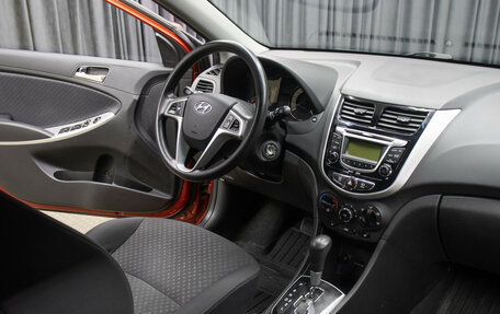 Hyundai Solaris II рестайлинг, 2012 год, 898 000 рублей, 11 фотография
