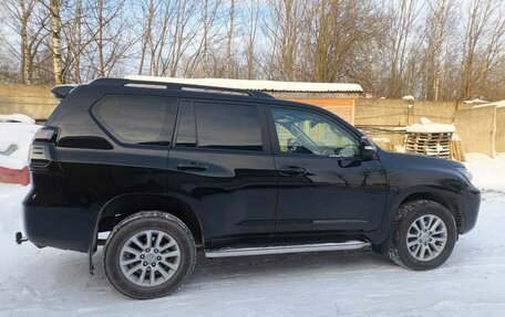 Toyota Land Cruiser Prado 150 рестайлинг 2, 2021 год, 4 997 000 рублей, 1 фотография