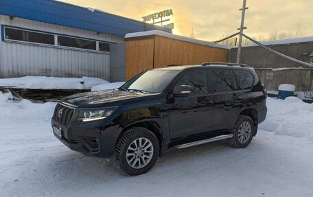 Toyota Land Cruiser Prado 150 рестайлинг 2, 2021 год, 4 997 000 рублей, 12 фотография