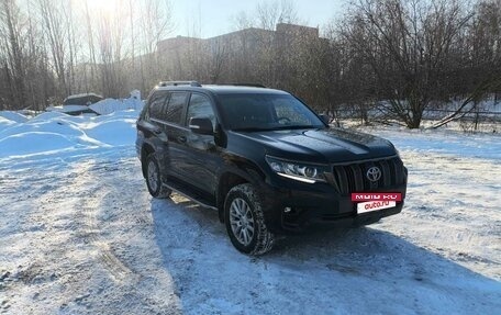 Toyota Land Cruiser Prado 150 рестайлинг 2, 2021 год, 4 997 000 рублей, 3 фотография