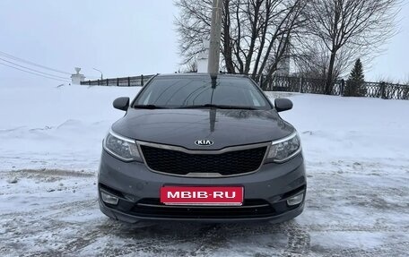 KIA Rio III рестайлинг, 2015 год, 900 000 рублей, 1 фотография