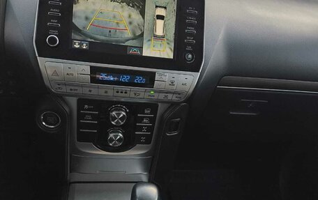 Toyota Land Cruiser Prado 150 рестайлинг 2, 2021 год, 4 997 000 рублей, 16 фотография