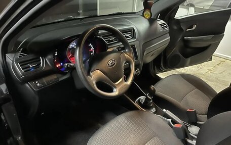 KIA Rio III рестайлинг, 2015 год, 900 000 рублей, 2 фотография