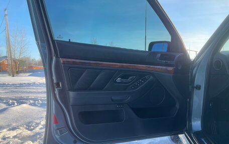 BMW 5 серия, 2001 год, 999 999 рублей, 10 фотография