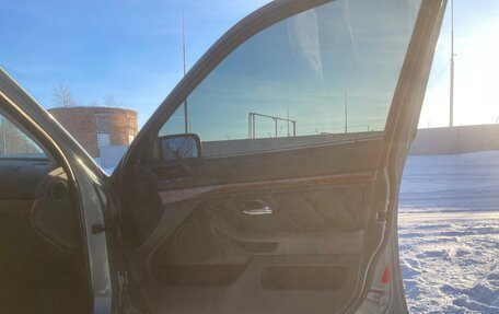 BMW 5 серия, 2001 год, 999 999 рублей, 12 фотография