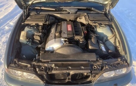 BMW 5 серия, 2001 год, 999 999 рублей, 16 фотография