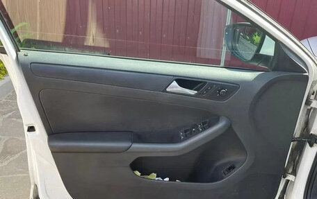 Volkswagen Jetta VI, 2015 год, 895 000 рублей, 9 фотография