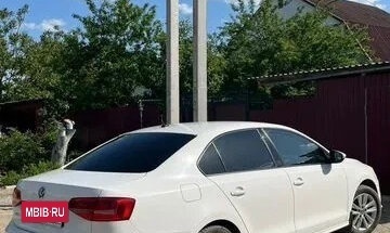 Volkswagen Jetta VI, 2015 год, 895 000 рублей, 5 фотография