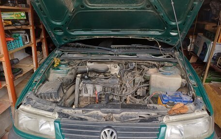 Volkswagen Passat B4, 1994 год, 350 000 рублей, 2 фотография