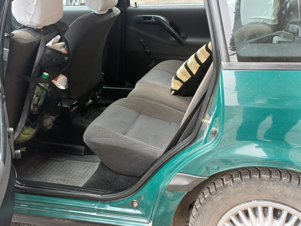 Volkswagen Passat B4, 1994 год, 350 000 рублей, 8 фотография