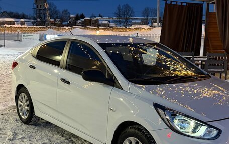 Hyundai Solaris II рестайлинг, 2014 год, 950 000 рублей, 13 фотография