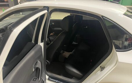 Volkswagen Polo VI (EU Market), 2019 год, 700 000 рублей, 6 фотография