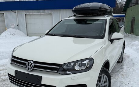 Volkswagen Touareg III, 2011 год, 2 300 000 рублей, 3 фотография