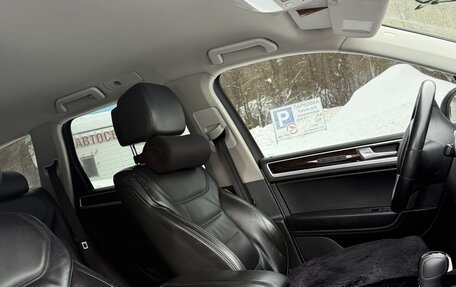 Volkswagen Touareg III, 2011 год, 2 300 000 рублей, 11 фотография