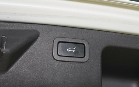 Land Rover Discovery Sport I рестайлинг, 2016 год, 2 099 000 рублей, 27 фотография