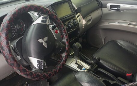 Mitsubishi Pajero Sport II рестайлинг, 2011 год, 1 000 000 рублей, 7 фотография