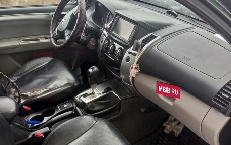 Mitsubishi Pajero Sport II рестайлинг, 2011 год, 1 000 000 рублей, 6 фотография