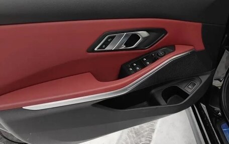 BMW 3 серия, 2021 год, 3 880 000 рублей, 27 фотография